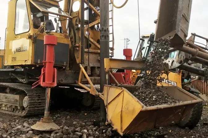 Installing vibro stone columns at Burslem
