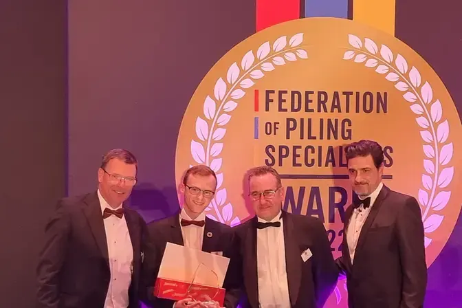Luke Deamer with his FPS Chair's Award