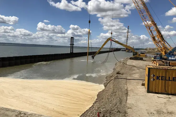 Vibro Compaction at DP World 