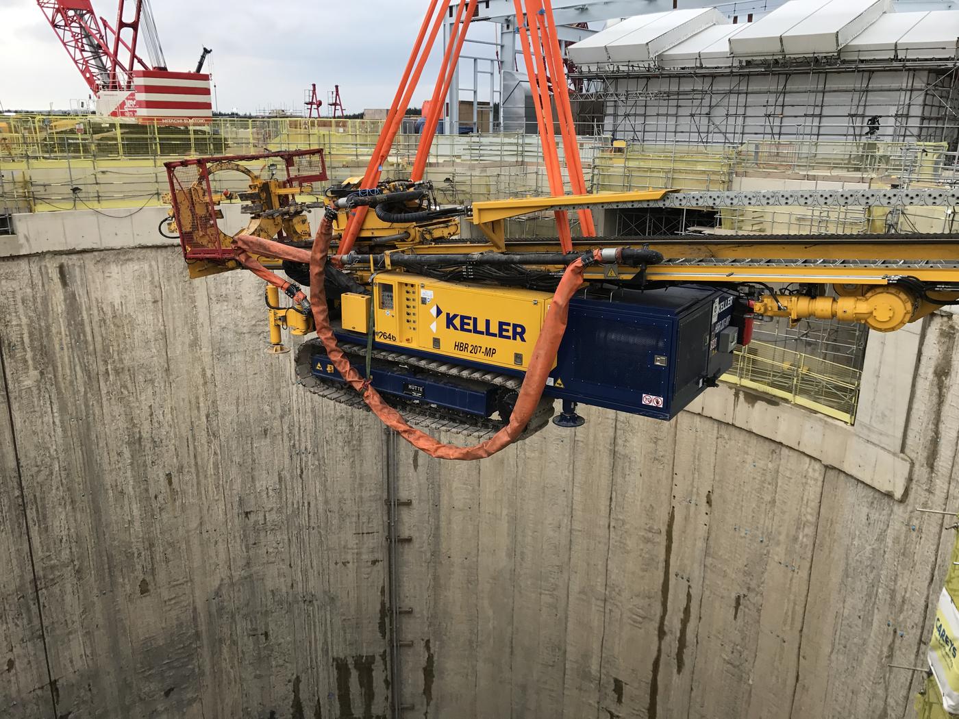 The rig is lowered into the service shaft