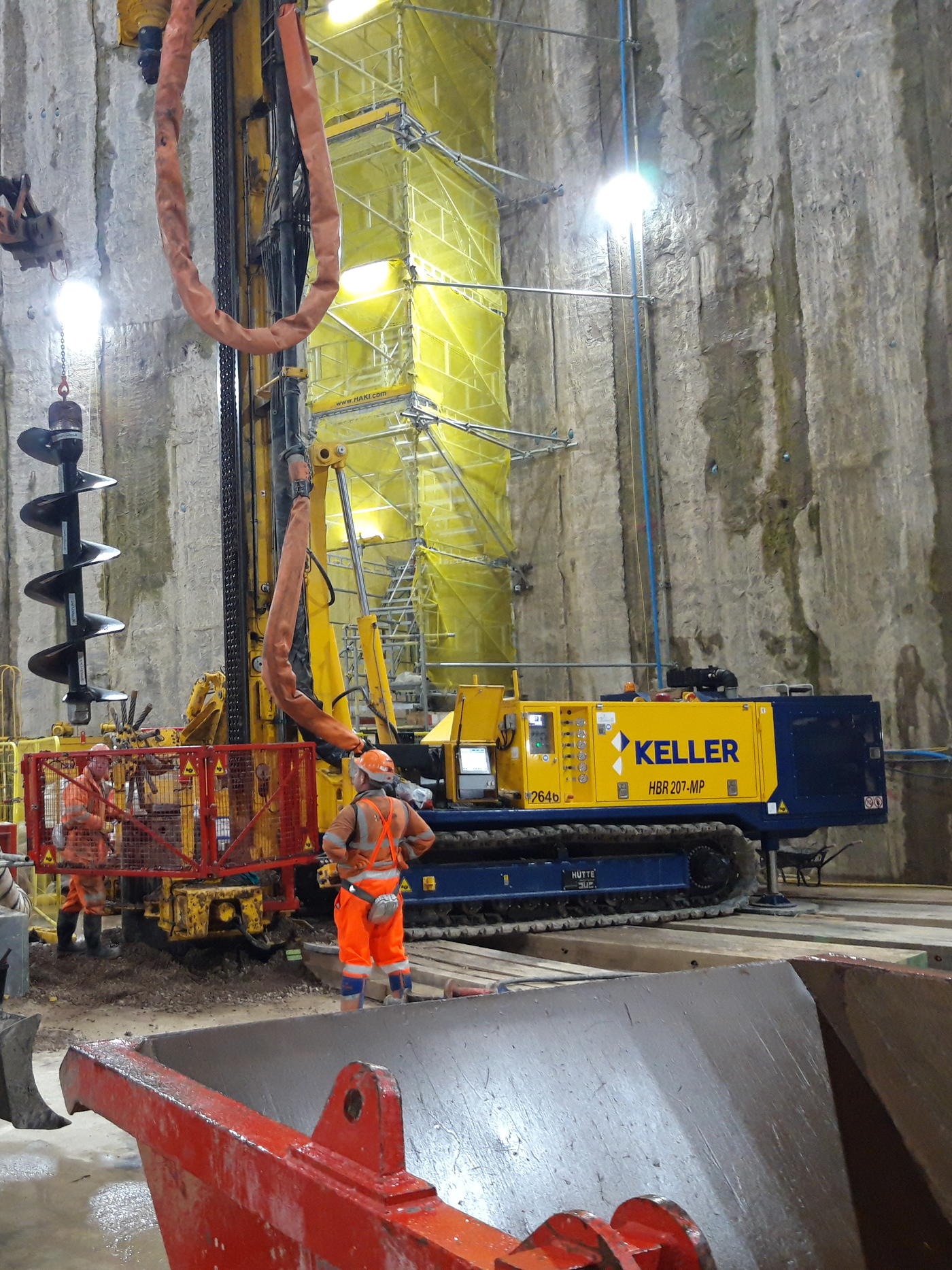 Keller's rig working in the shaft