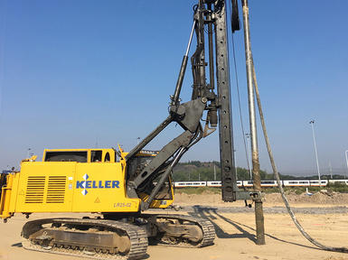 Keller rig for installing rigid inclusions
