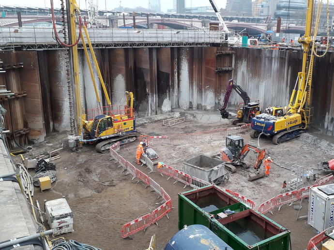 Jet grouting inside the cofferdam at Blackfriars Foreshore